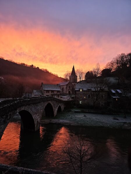 un matin, au lever du jour, fin décembre 2023 à Belcastel